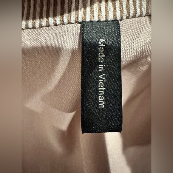 Theory Women's Beige Blazer - Picture 11 of 12